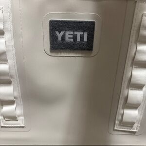Yeti Camino 50 Cape Taupe